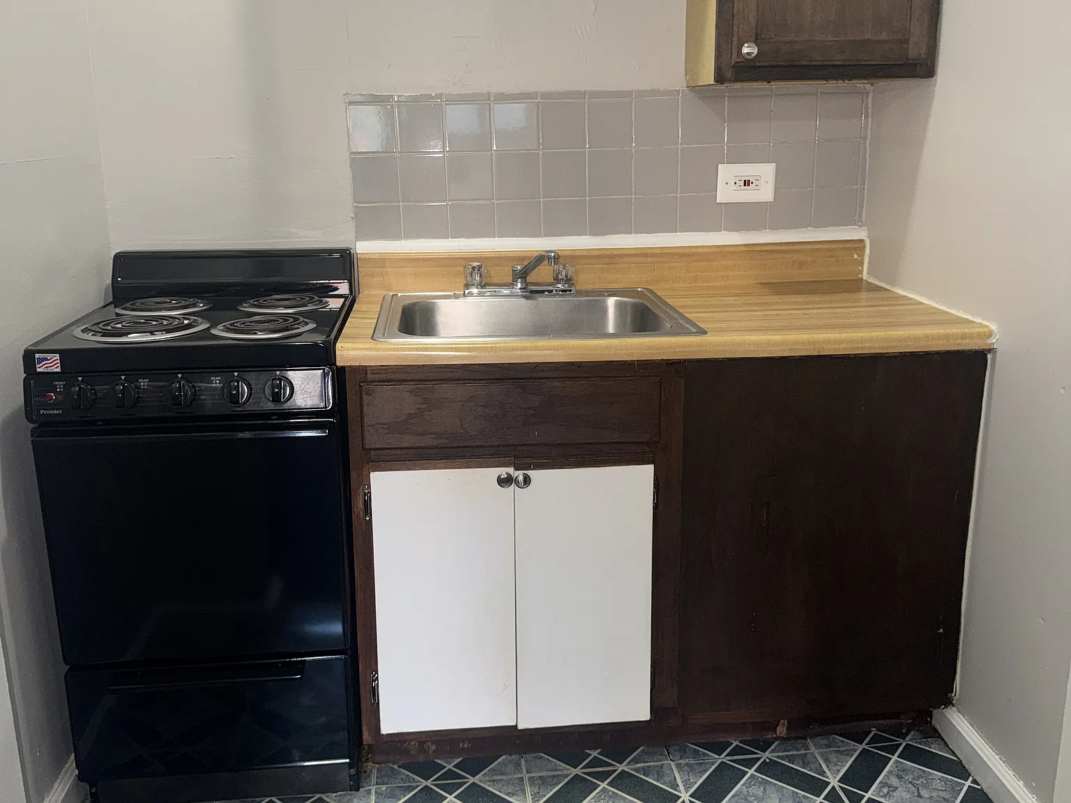 Studio, $1,050 — Photo 4