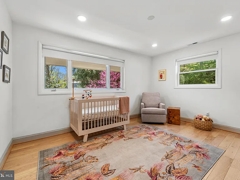 2820 Ellicott St NW — Photo 25