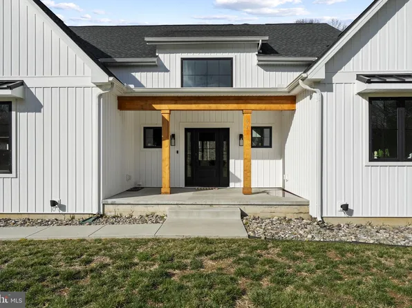 97 Otter Point Rd, Elkton, MD 21921