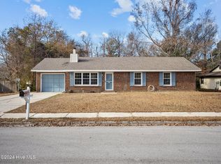 1025 Massey Rd, Jacksonville, NC 28546