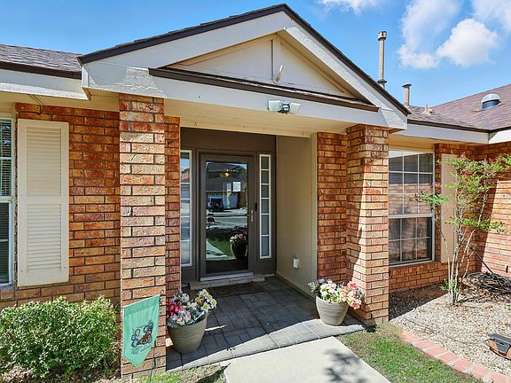3rd image of 1506 Cerro Vista Loop NW