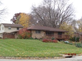4711 Brookview Rd, Rockford, IL 61107
