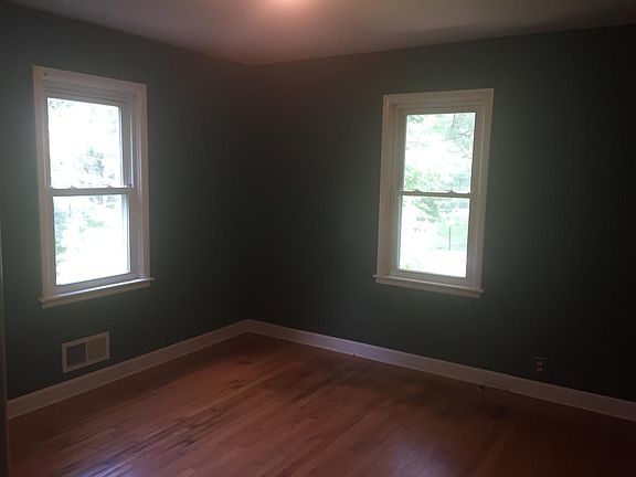5th image of 7720 Booth Ave
