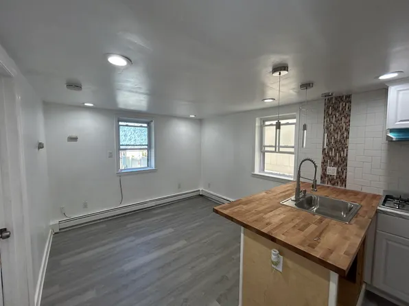 6809 Grand Avenue image 5 of 10