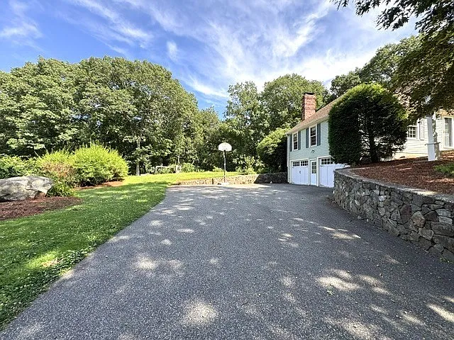 61 Carlton Ln #1 — Photo 38