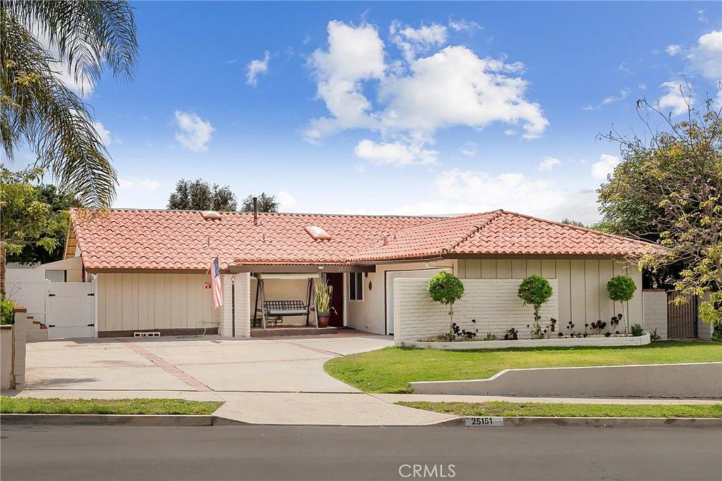 25151 Mackenzie St, Laguna Hills, CA 92653 | Zillow