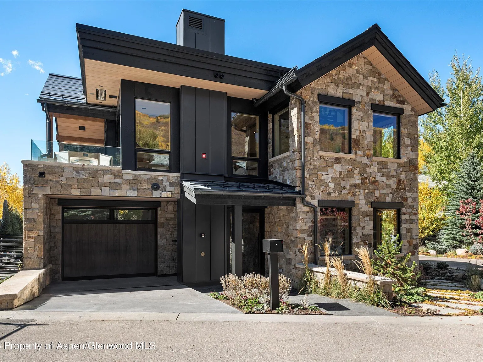 3 bed, 5.0 bath, 3000 sqft, $75,000 — Photo 4