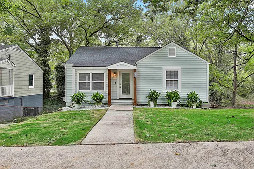 1746 Spring Ave Photo 1