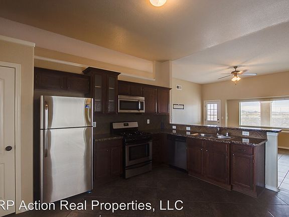 3rd image of 2837 Bear Rock Pl