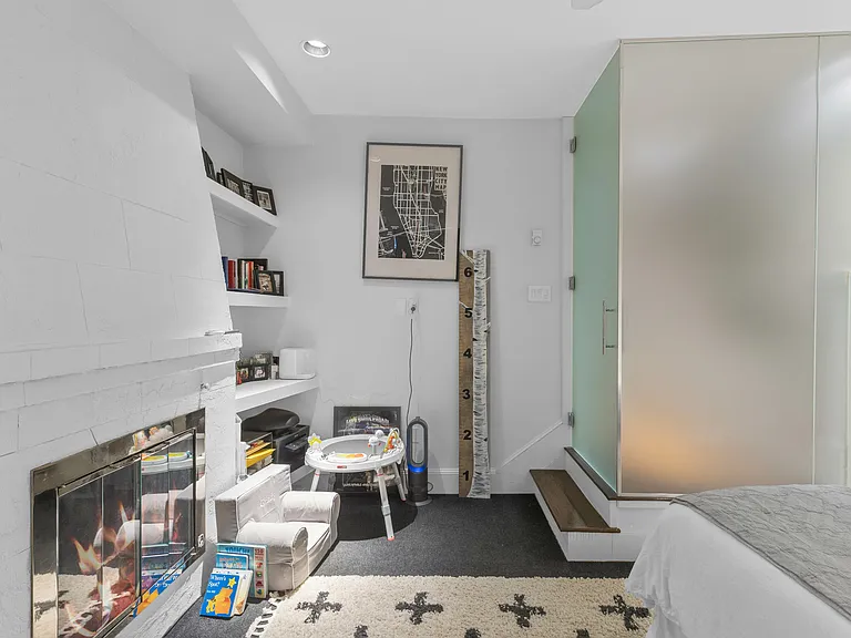 4 Cazenove St #1 — Photo 17