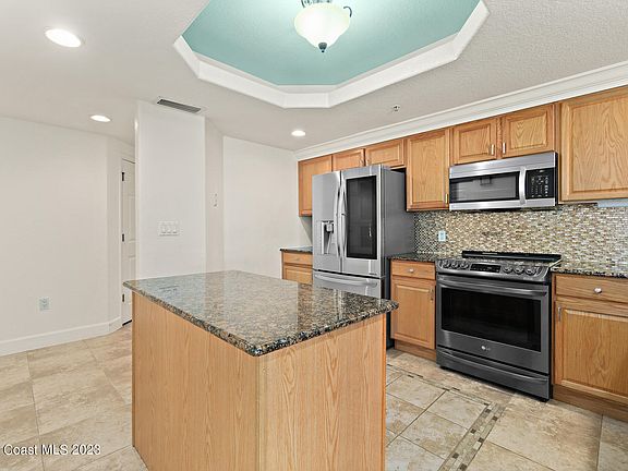5th image of 817 Mystic Dr APT 210