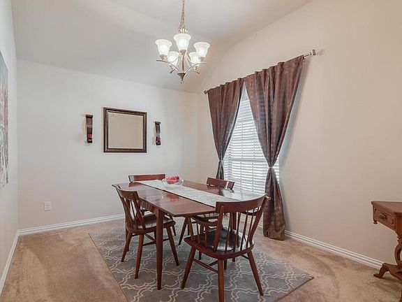 4th image of 935 Casa Grandes Dr