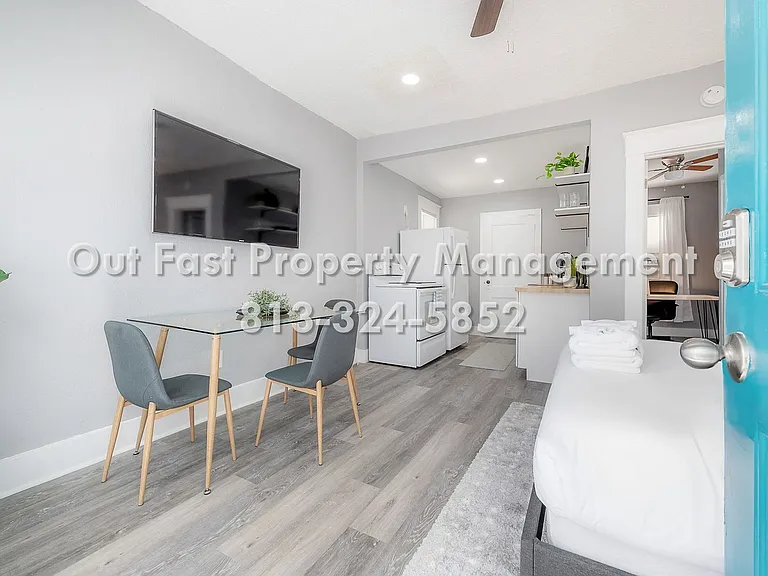 517 W Idlewild Ave #3 — Photo 25