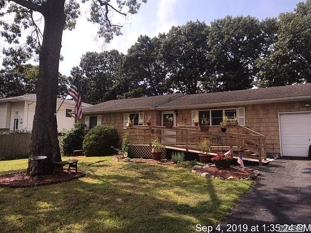 1st image of 24 Maplewood Dr