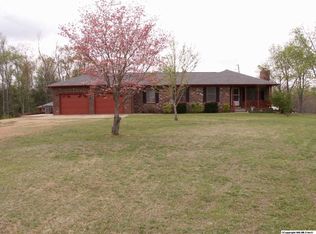 254 Ditto Ln, Rogersville, AL 35652