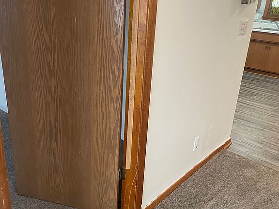 3rd image of 123 Downtown Plz APT 4