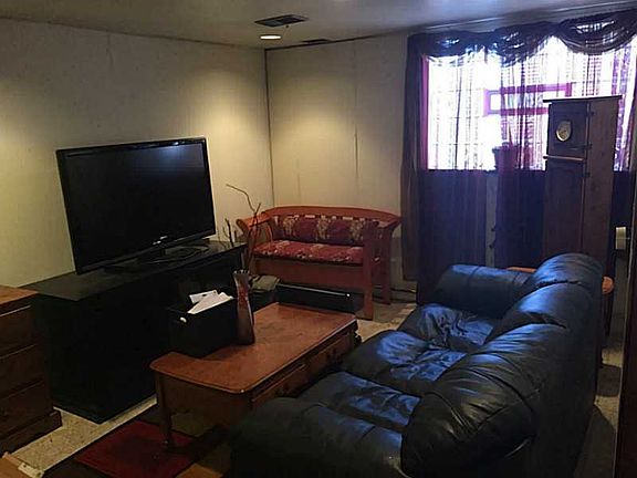 4th image of 3970 Hazelwood Dr