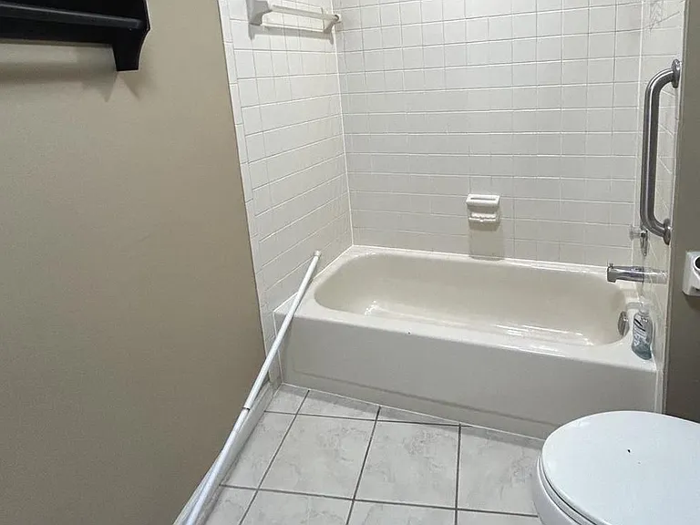1321 Butterfield Ln — Photo 12
