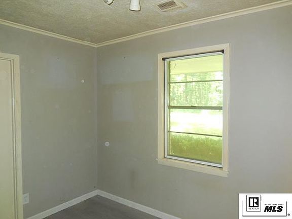 4th image of 5777 Turpin Ave
