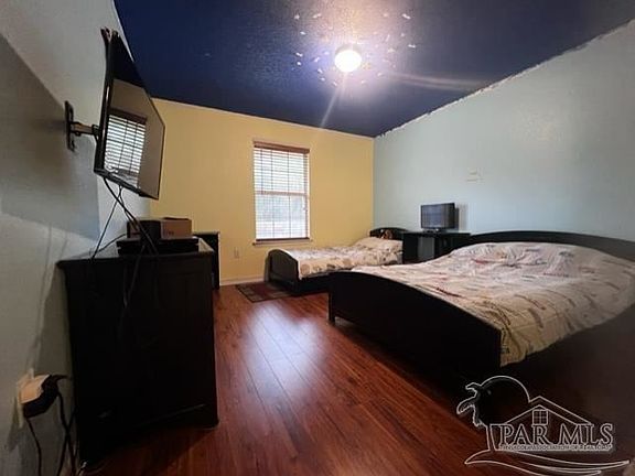 5th image of 1405 Connemara Cir