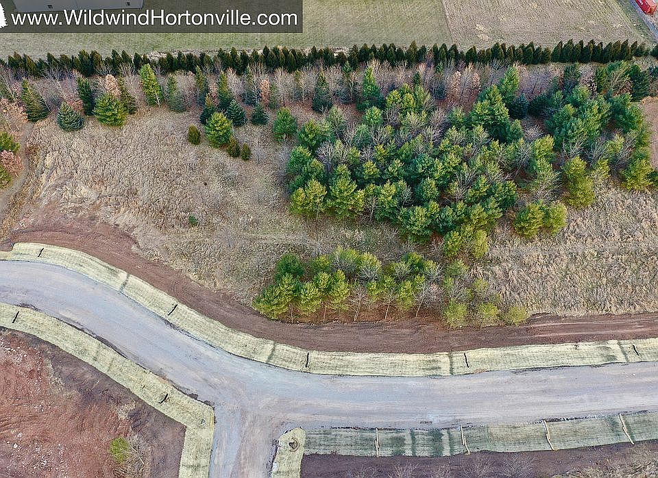1st image of 658 Wildwind Dr