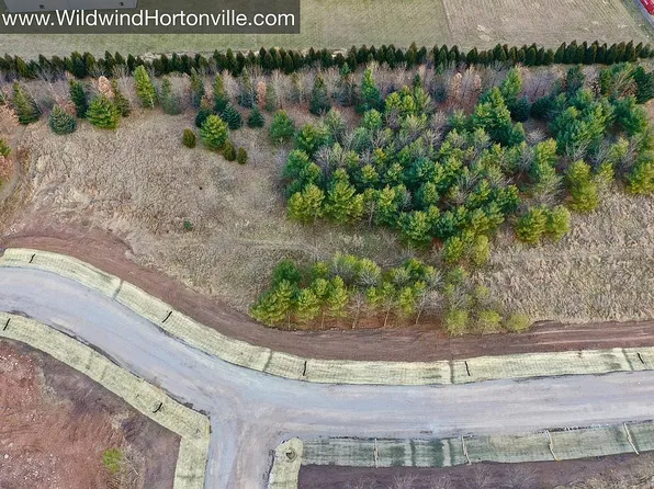 658 Wildwind Dr, Hortonville, WI 54944