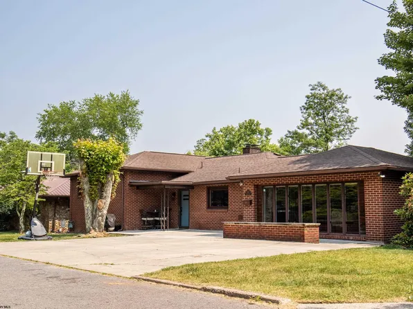 312 John Ave, Clarksburg, WV 26301