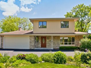 125 Ferndale Rd, Deerfield, IL 60015