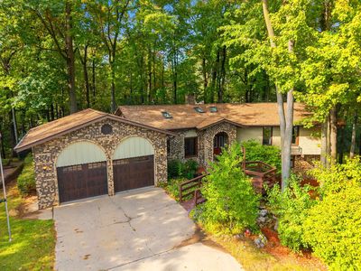 2640 He Nis Ra Ln, Green Bay, WI, 54304