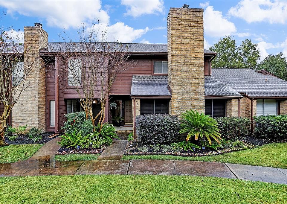1st image of 2307 Broadlawn Dr