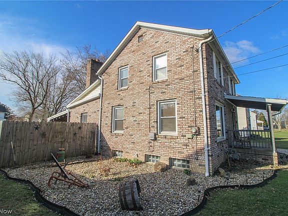2nd image of 1015 Reed St