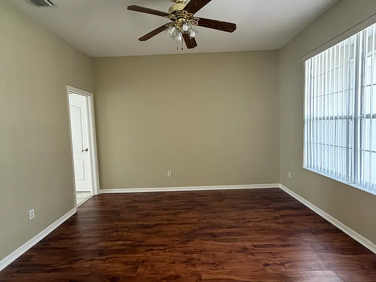 13406 Old Dock Rd — Photo 37