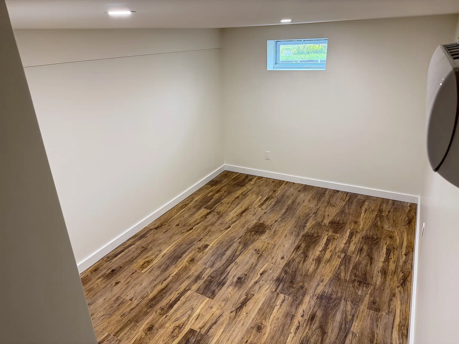 2 bed, 2200 sqft, $2,500 — Photo 4