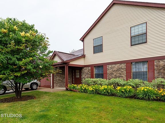 2nd image of 801 Weidner Ct S #801