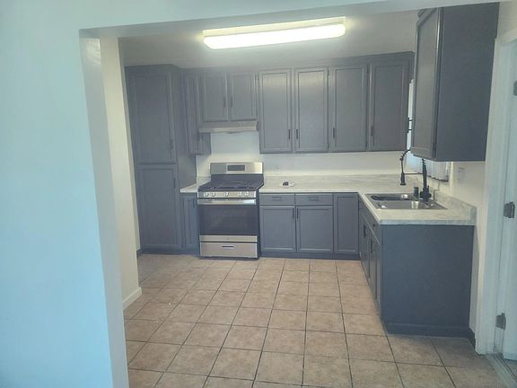 4th image of 5068 Palin St