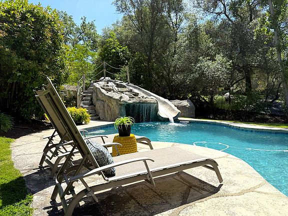3rd image of 7396 Callison Rd