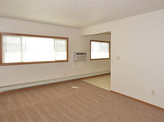 3rd image of 1144 Barclay St #12415325