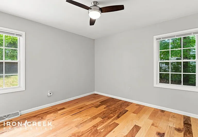 16 King Arthur Pl — Photo 18