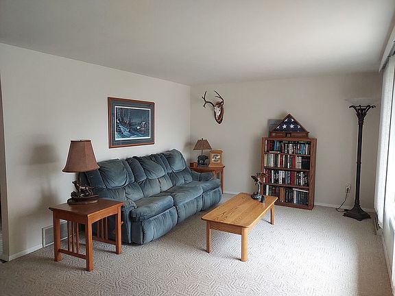4th image of 1491 Mohican Ct