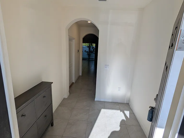 2926 Suncoast Plains Dr — Photo 28
