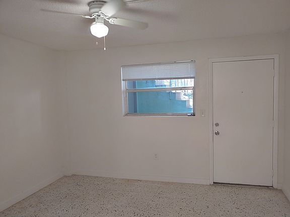5th image of 126 NW 6th Ave APT 2