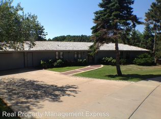 1101 E Tomar Rd, Sioux Falls, SD 57105