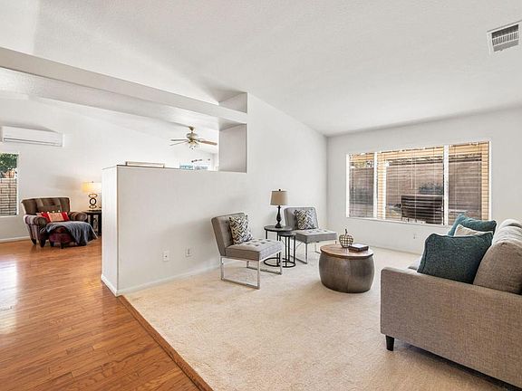 5th image of 81147 Mariposa Cir