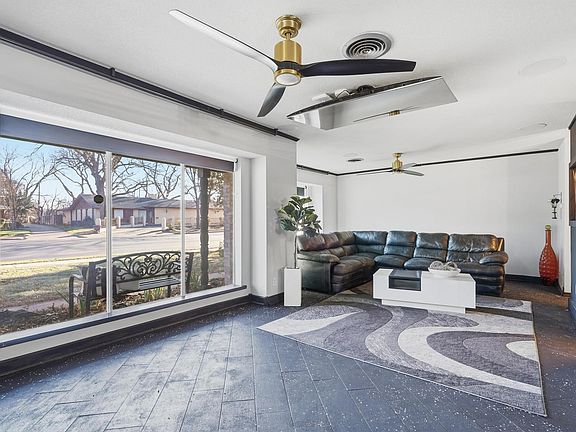 5th image of 4096 N 10th St