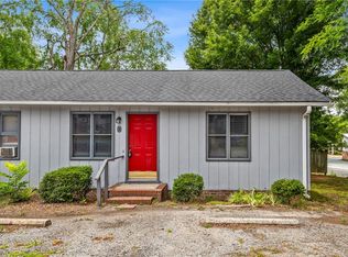 507 N 3rd Ave #I, Siler City, NC 27344