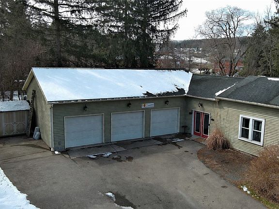 2nd image of 709 Watkins Rd