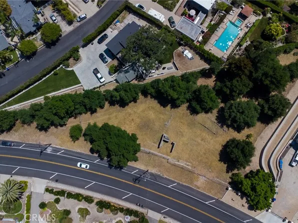 2455 N Euclid Ave #11, Upland, CA 91784