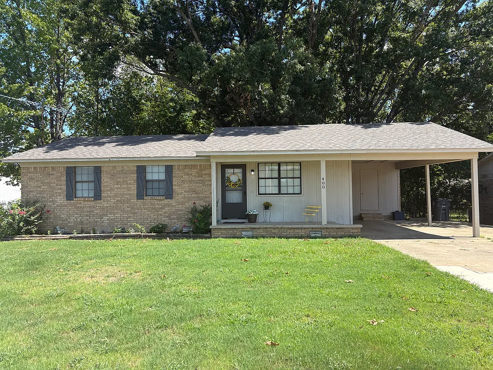400 S Sawmill Rd