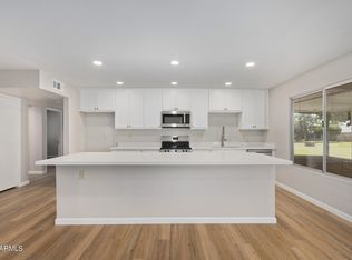 19206 N Concho Cir, Sun City, AZ 85373