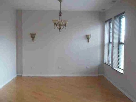 5th image of 926 E Hyde Park Blvd Unit 928-4